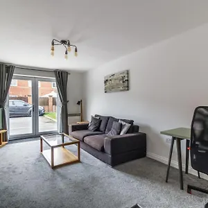 2 Bedroom Flat, Glasshoughton Castleford